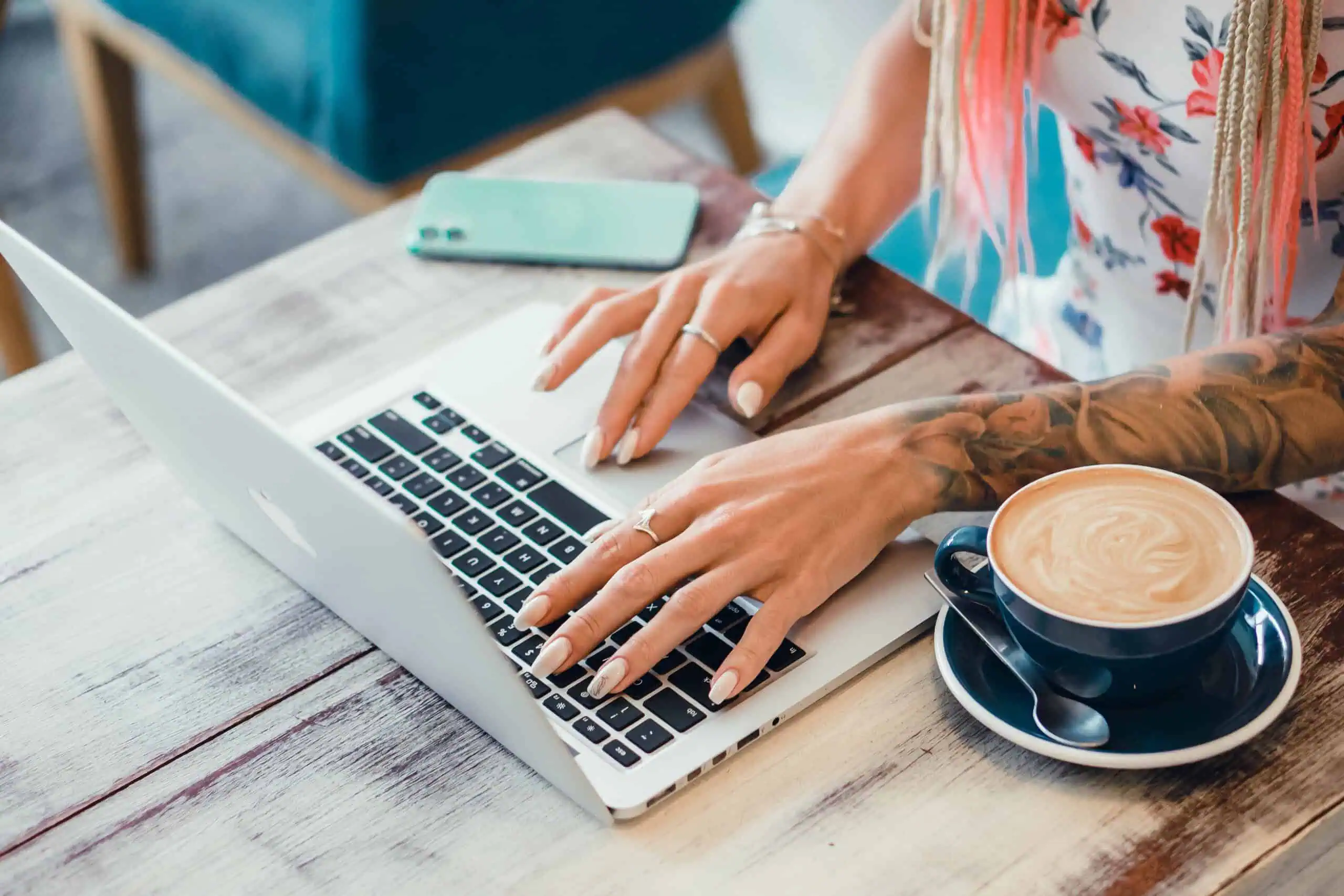 Apple MacBook Air 13 and Laptop Computer Gear